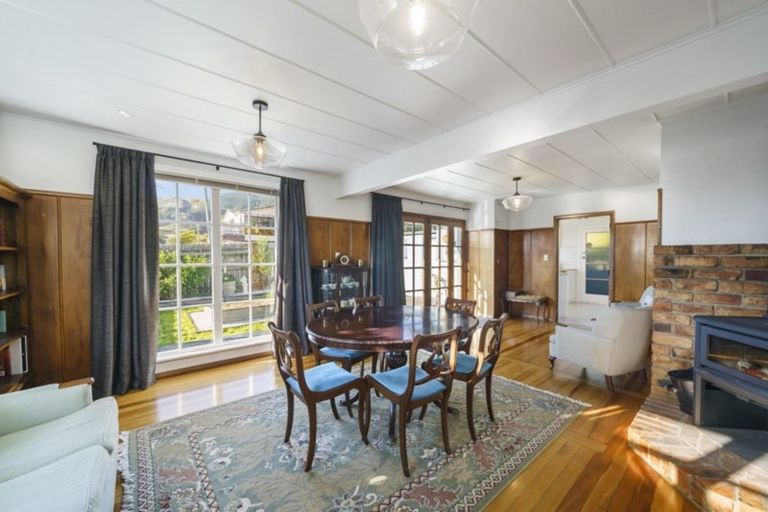 Photo of property in 47 Handyside Street, Tawa, Wellington, 5028