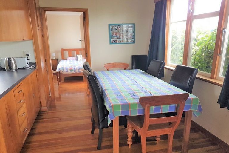 Photo of property in 33 Fox Street, Opunake, 4616