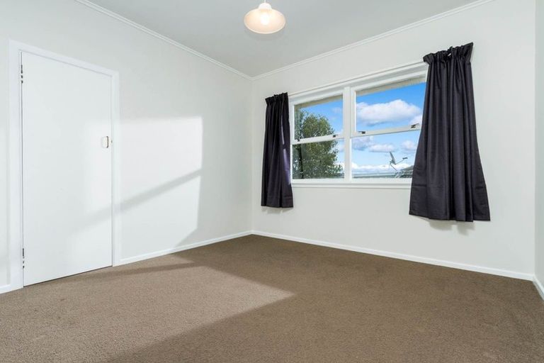 Photo of property in 1/24 Tristram Avenue, Forrest Hill, Auckland, 0620
