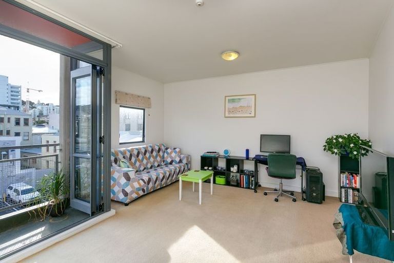 Photo of property in Hannahs Corner, 27/8 Leeds Street, Te Aro, Wellington, 6011