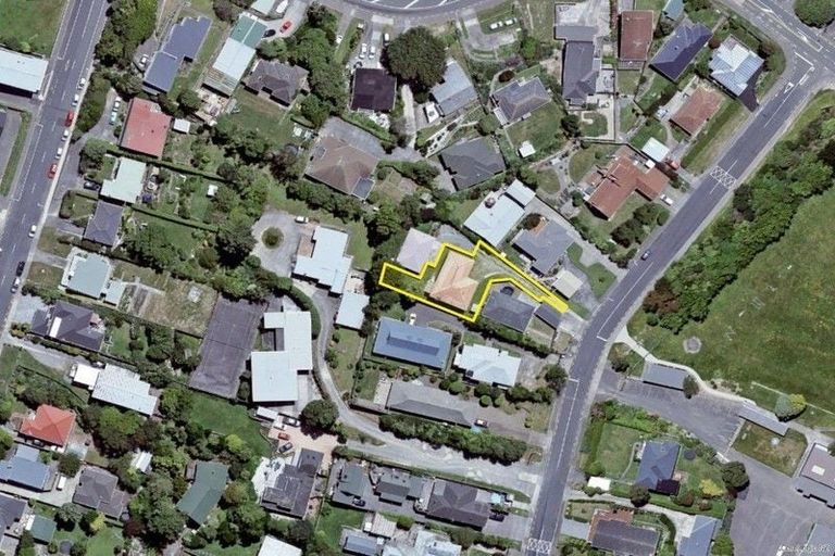 Photo of property in 57 Ranui Terrace, Tawa, Wellington, 5028