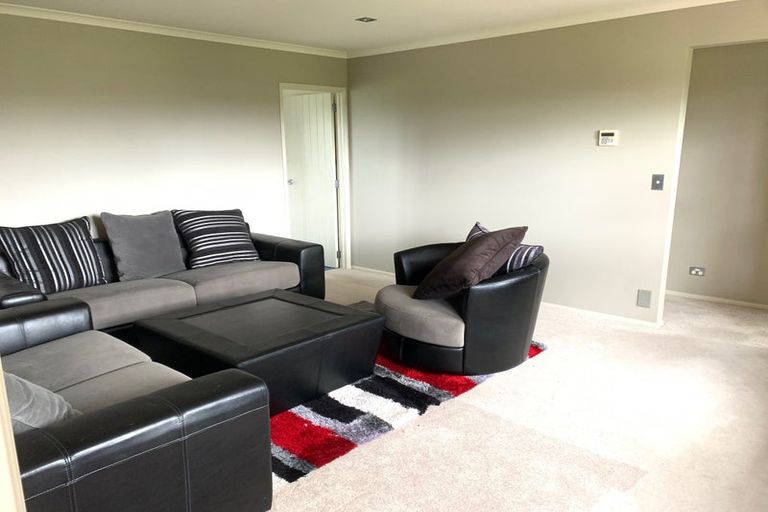 Photo of property in 28 Ockleston Landing, Hobsonville, Auckland, 0618