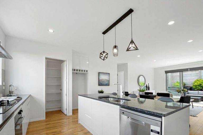 Photo of property in 20 Huarahi Pai Road, Huapai, Kumeu, 0810