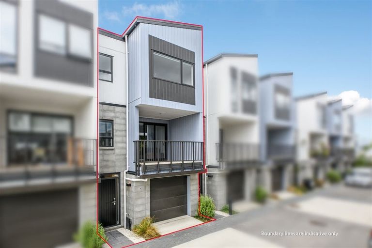 Photo of property in 8 Houkura Way, Sandringham, Auckland, 1025