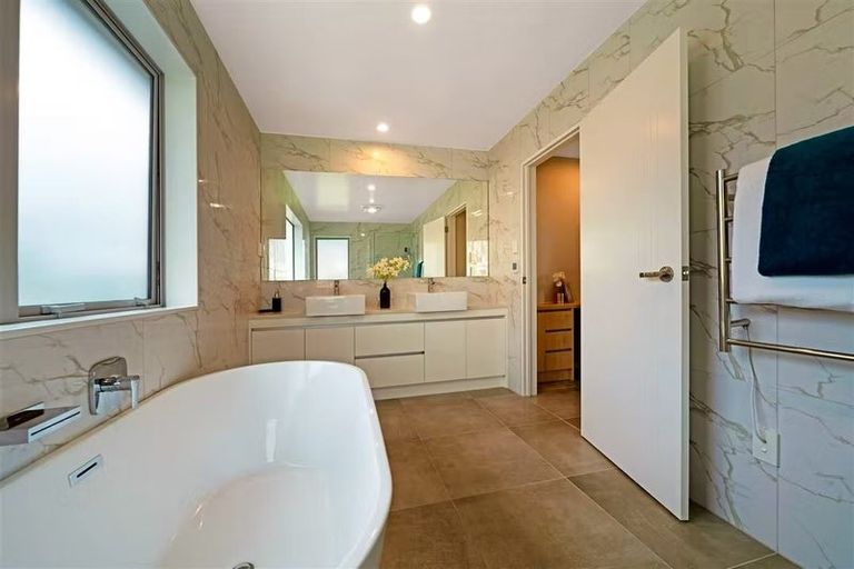 Photo of property in 49 Cirrus Way, Ranui, Auckland, 0612