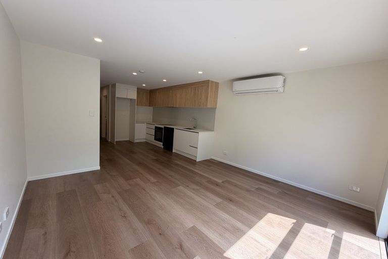 Photo of property in 77 Selo Street, Glen Eden, Auckland, 0602