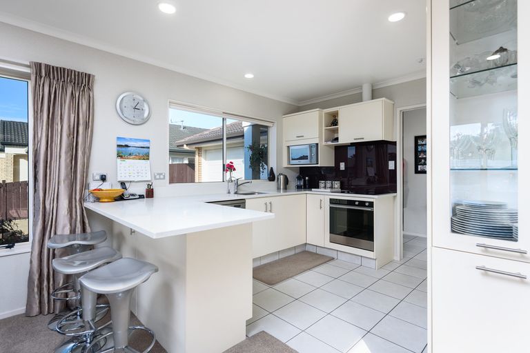 Photo of property in 29 Pacific Cove Drive, Papamoa Beach, Papamoa, 3118