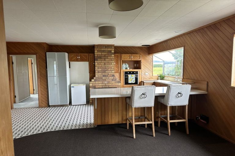 Photo of property in 25 Pyle Road West, One Tree Point, 0118