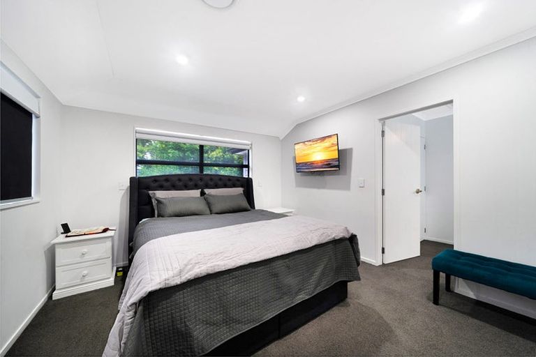 Photo of property in 36a Redoubt Road, Goodwood Heights, Auckland, 2105