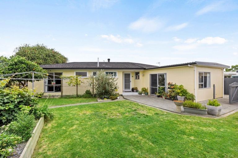 Photo of property in 5 Shortland Street, Tamatea, Napier, 4112