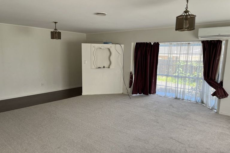 Photo of property in 117 Everglade Drive, Totara Heights, Auckland, 2105
