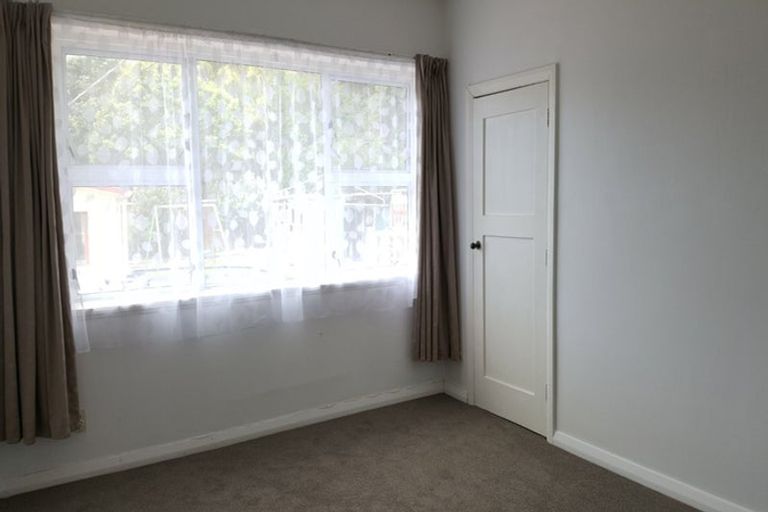 Photo of property in 61 Strathmore Avenue, Strathmore Park, Wellington, 6022