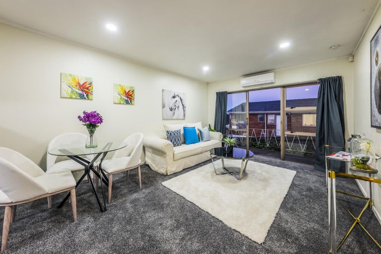 Photo of property in 1/13 Heron Place, Pakuranga Heights, Auckland, 2010