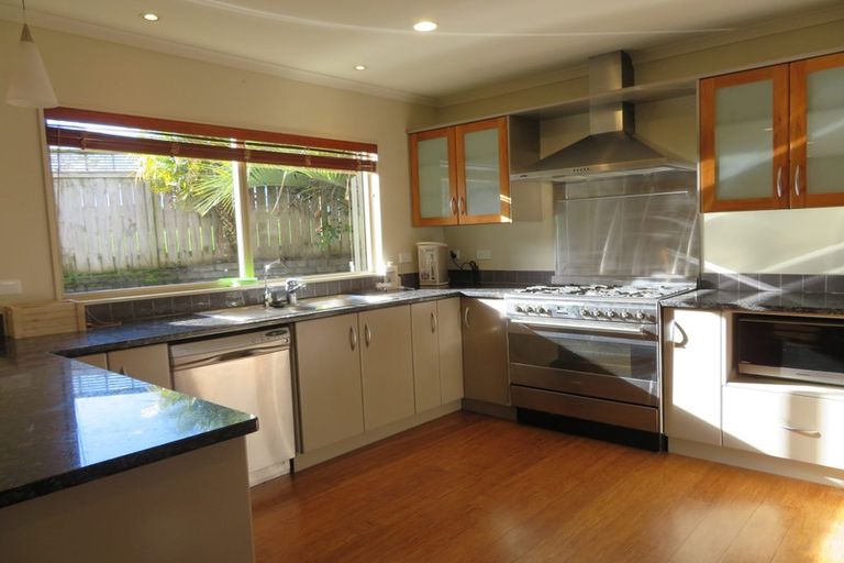 Photo of property in 15 Oakway Drive, Schnapper Rock, Auckland, 0632