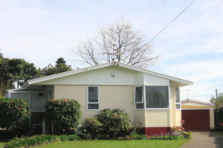 Photo of property in 20 Darroch Street, Fairy Springs, Rotorua, 3015