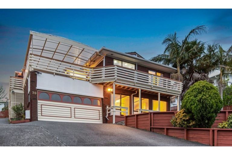 Photo of property in 70 Pemberton Avenue, Bayview, Auckland, 0629