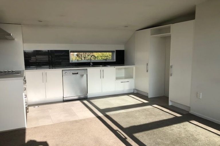 Photo of property in 43 Grafton Street, Waltham, Christchurch, 8011