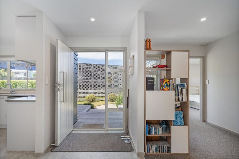 Photo of property in 15 Admiral Drive, Cooks Beach, Whitianga, 3591