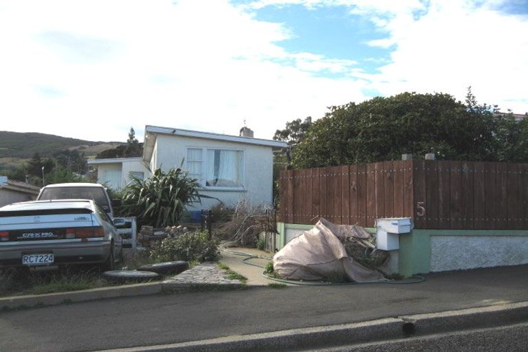 Photo of property in 11 Calypso Place, Rothesay Bay, Auckland, 0630