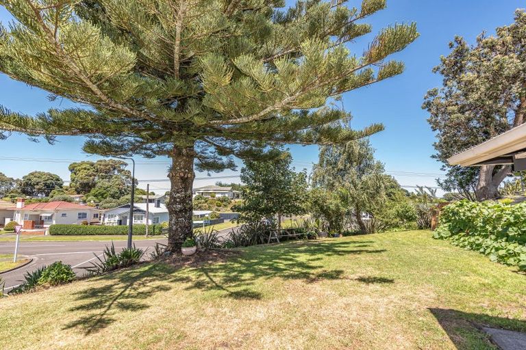 Photo of property in 24 Burns Street, Tawhero, Whanganui, 4501