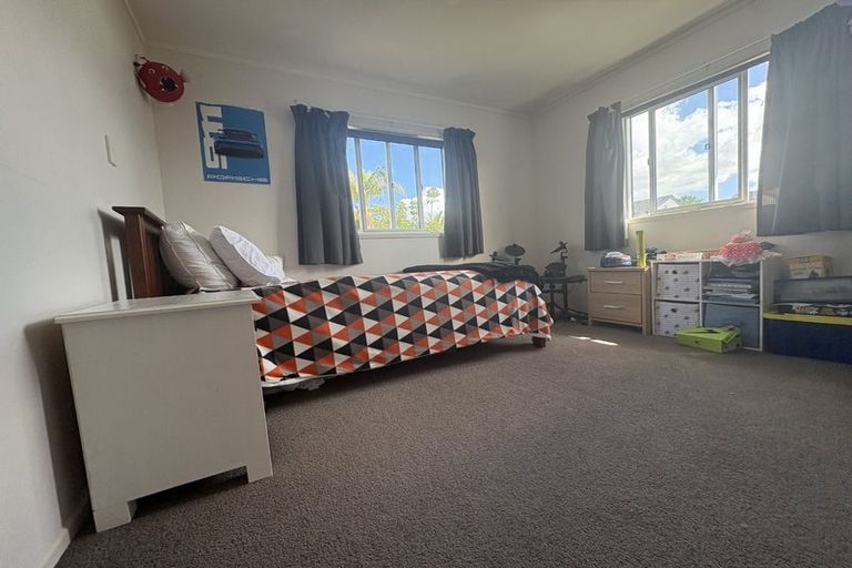 Photo of property in 16 Glenvar Road, Torbay, Auckland, 0630