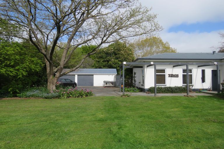 Photo of property in 74 School Road, Pleasant Valley, Geraldine, 7991