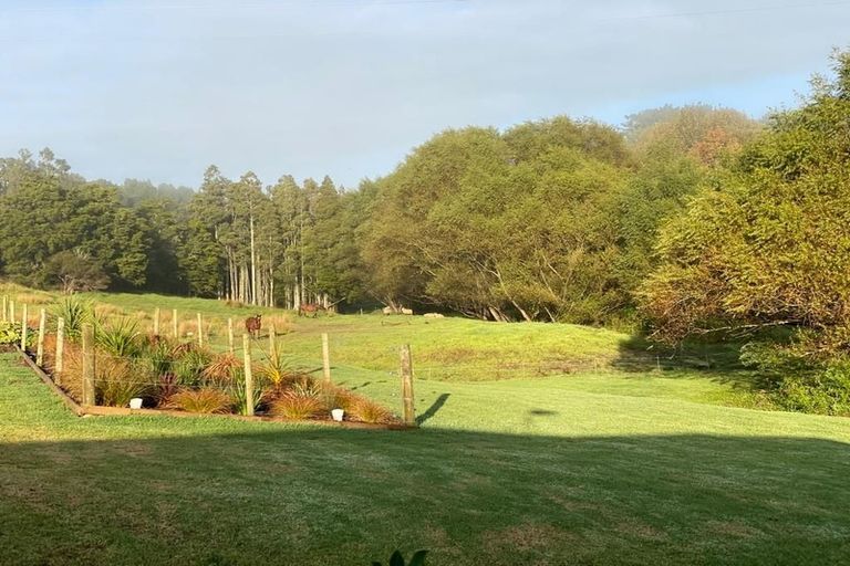 Photo of property in 26 Brynderwyn Road, Brynderwyn, Maungaturoto, 0587