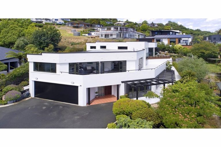 Photo of property in 16 Windleborn Place, Richmond, 7020