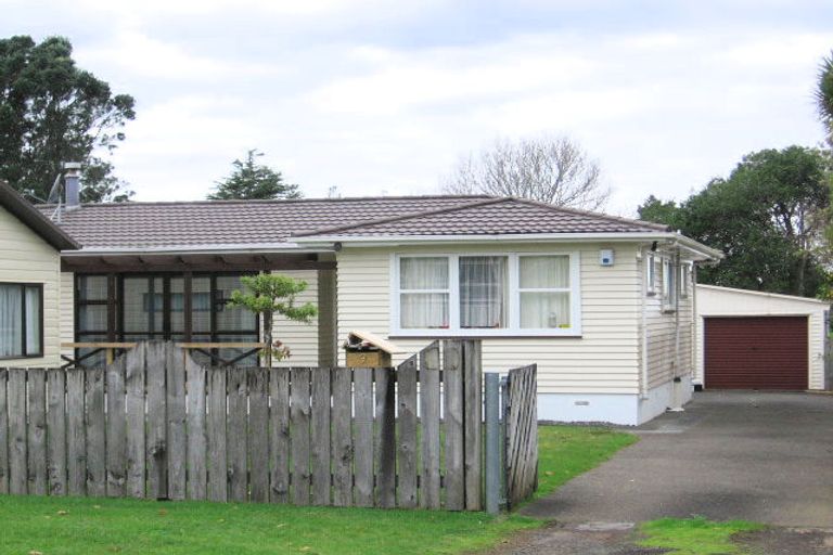 Photo of property in 9 Knox Road, Swanson, Auckland, 0612