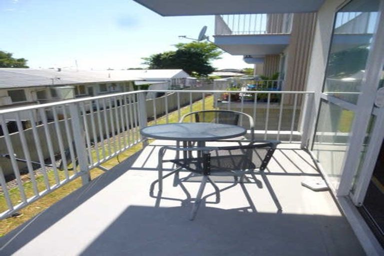 Photo of property in 1/60 Stanmore Road, Linwood, Christchurch, 8011