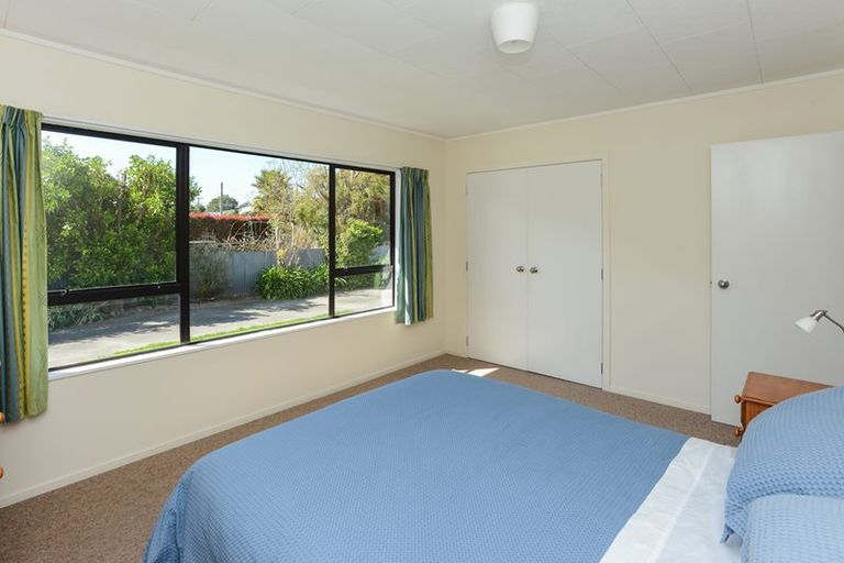 Photo of property in 15 Gillies Crescent, Waimarama, Havelock North, 4294