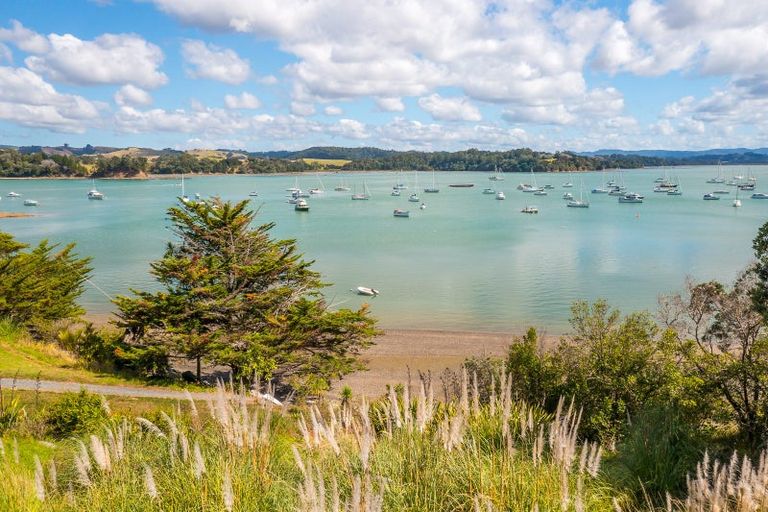 Photo of property in 17 Ridge Road, Mahurangi East, Warkworth, 0982