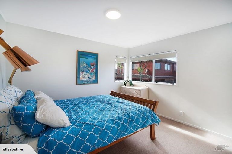 Photo of property in 2/7 Camden Place, Papatoetoe, Auckland, 2025