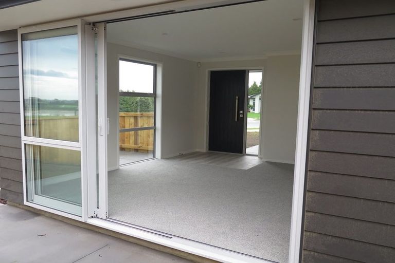 Photo of property in 16 Kahawai Place, Omokoroa, 3114