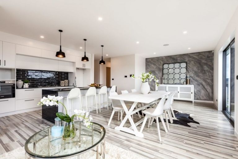 Photo of property in 12 Takurua Terrace, Orewa, 0931