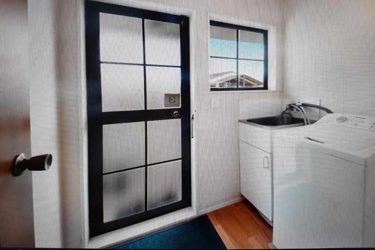 Photo of property in 9b Victoria Avenue, Waiuku, 2123