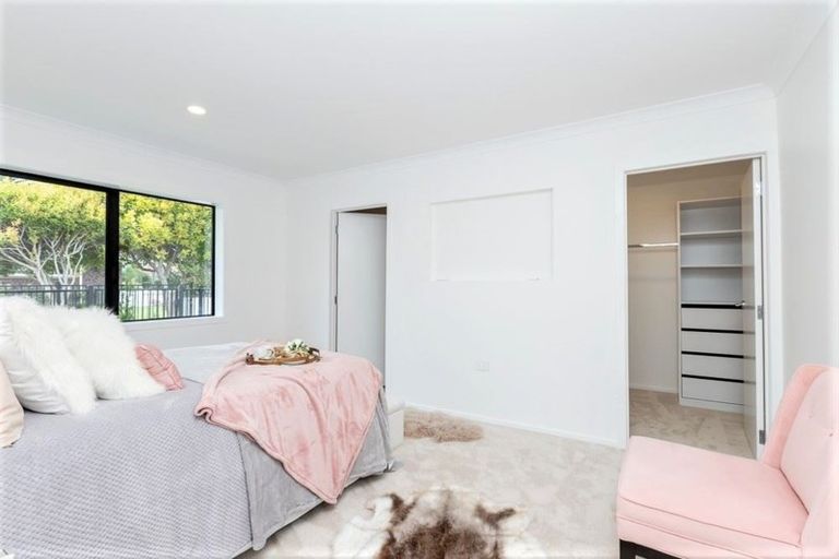 Photo of property in 12 Edwin Street, St Andrews, Hamilton, 3200