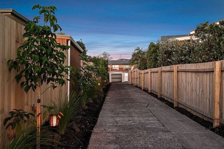Photo of property in 7 Karamu Street, Te Atatu Peninsula, Auckland, 0610