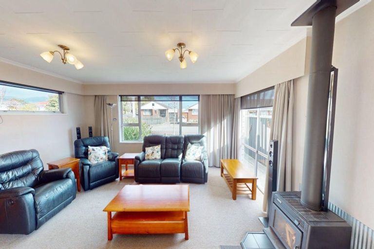 Photo of property in 1 Saint Annes Street, Levin, 5510