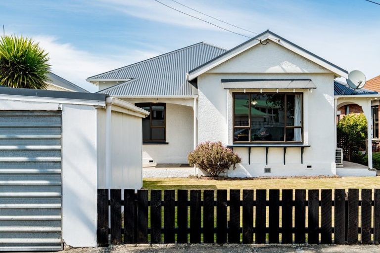 Photo of property in 8 Auld Street, Saint Kilda, Dunedin, 9012