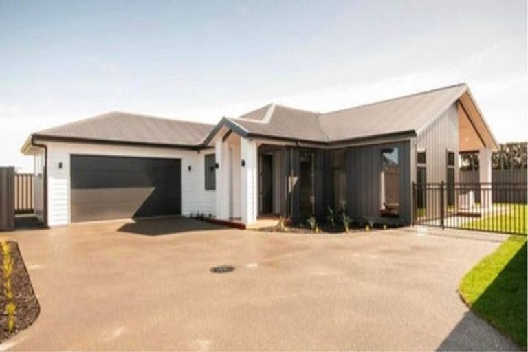 Photo of property in 31 Wai Whatu Street, Meeanee, Napier, 4110