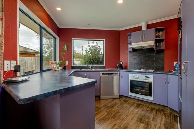 Photo of property in 5 Meridian Grove, Kelvin Grove, Palmerston North, 4414