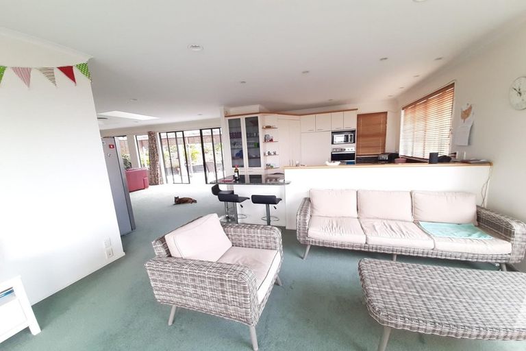 Photo of property in 20 Oban Road, Browns Bay, Auckland, 0630
