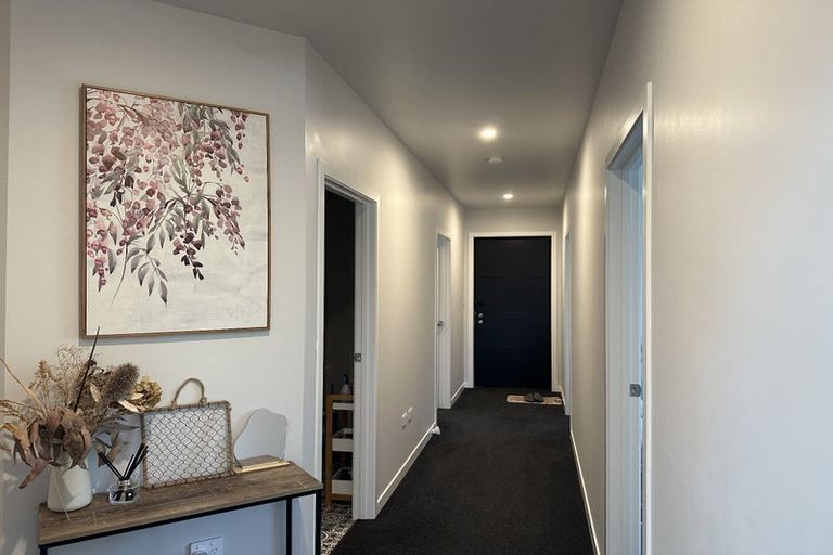 Photo of property in 8 Moore Street, Milton, 9220