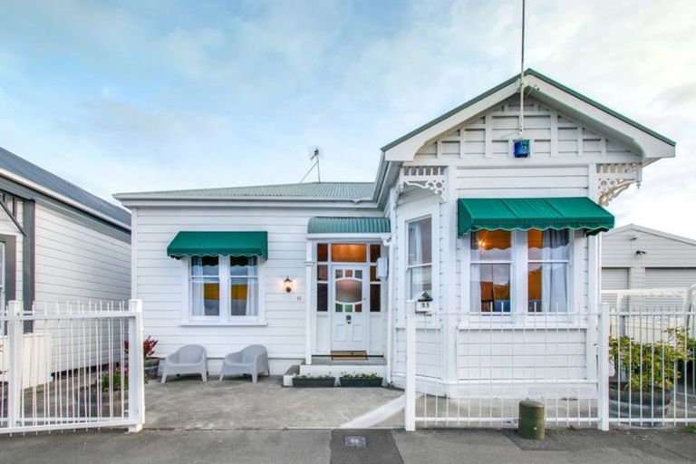 Photo of property in 11 Wellesley Road, Napier South, Napier, 4110