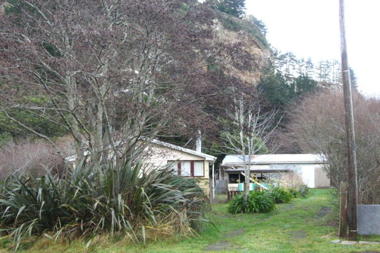 Photo of property in 21 Mihiwaka Road, Long Beach, Port Chalmers, 9081