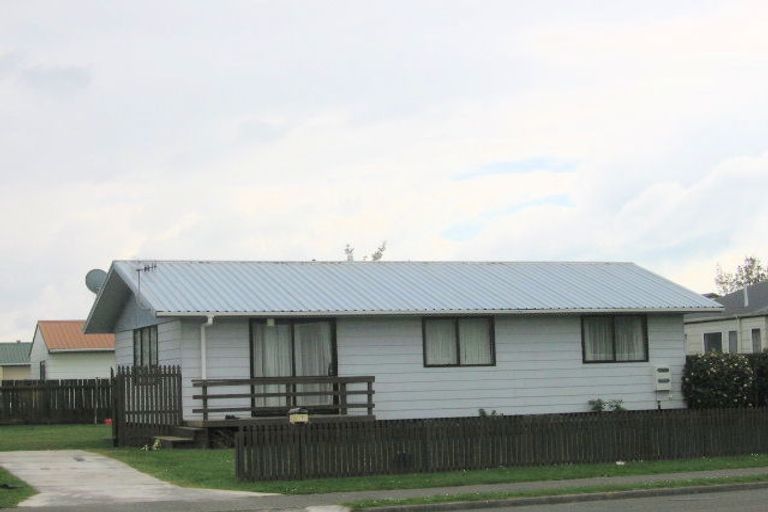 Photo of property in 7 Beech Place, Owhata, Rotorua, 3010