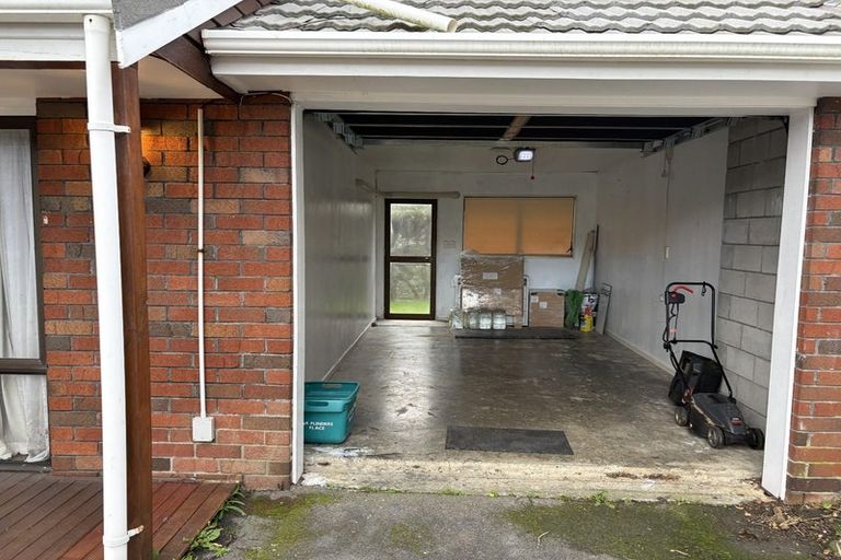 Photo of property in 6 Flinders Place, Johnsonville, Wellington, 6037