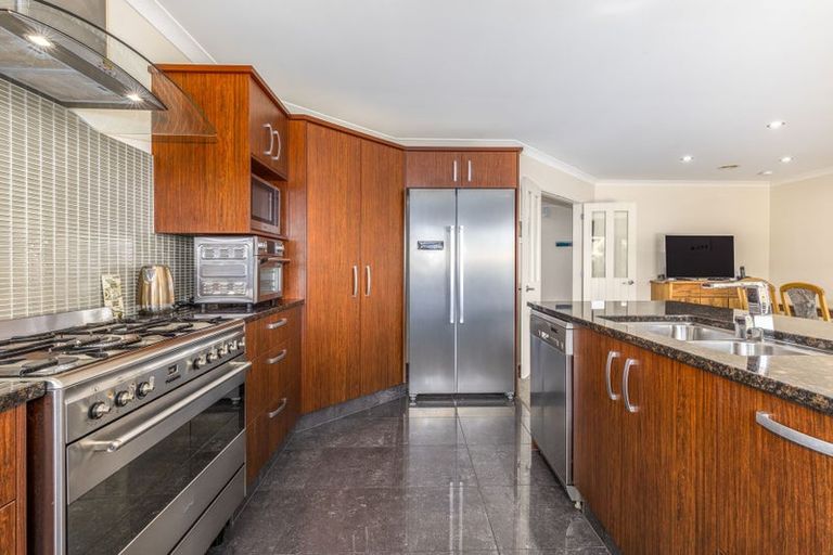 Photo of property in 21 Telford Way, Raumati Beach, Paraparaumu, 5032