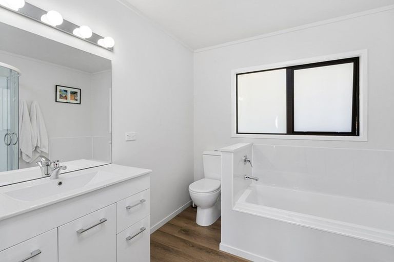 Photo of property in 53 School Road, Paihia, 0200